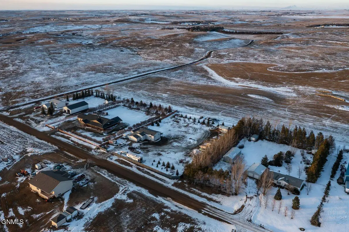 3139 Ken Street N, Mandan, ND 58554 - Image #1