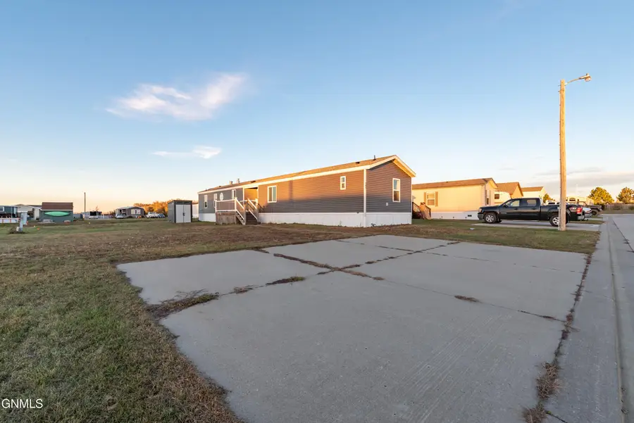 289 Partridge Lane, Lincoln, ND 58504 - Image #2