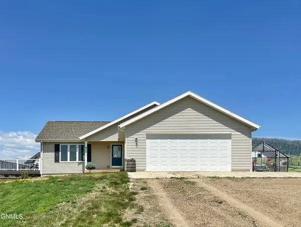 14753 Lambert Street, Williston, ND 58801
