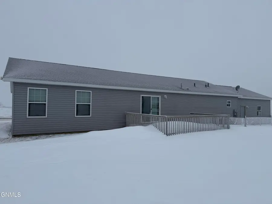 14985 Hoss Street, Williston, ND 58801 - Image #3