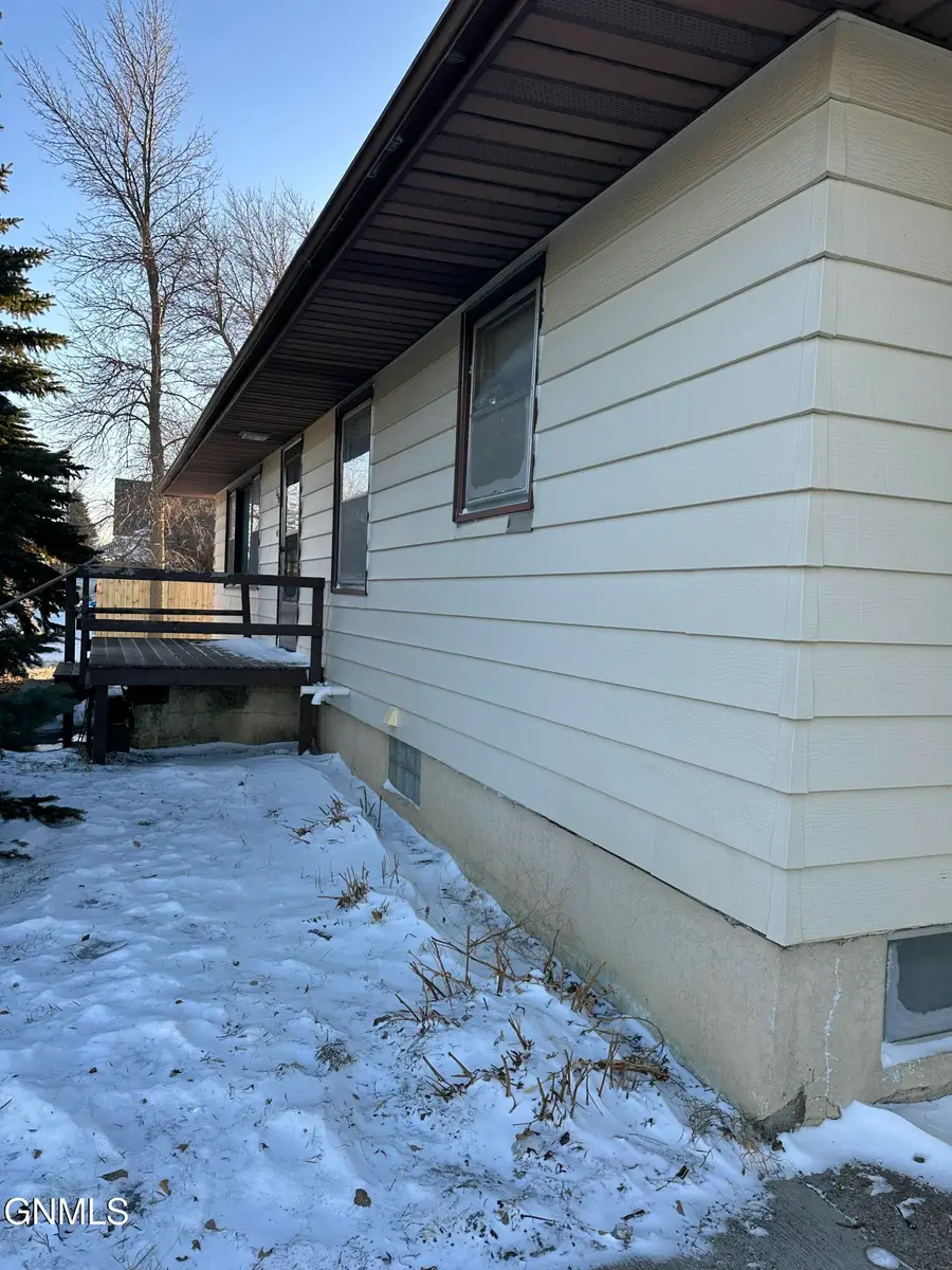 208 S 7th Street S, New Salem, ND 58563 - Image #3