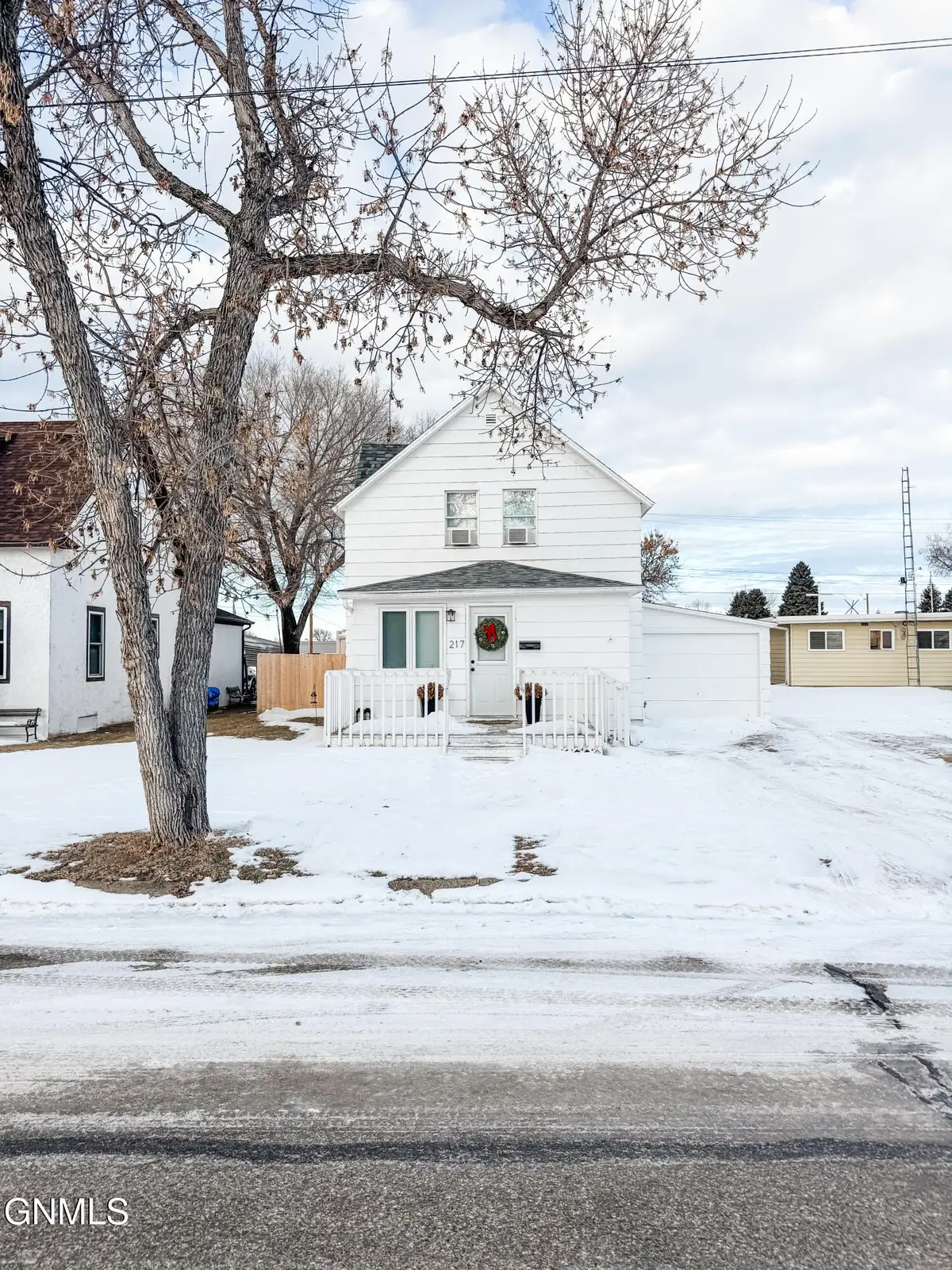 217 Jackson Street N, Plentywood, MT 59254 - Image #1