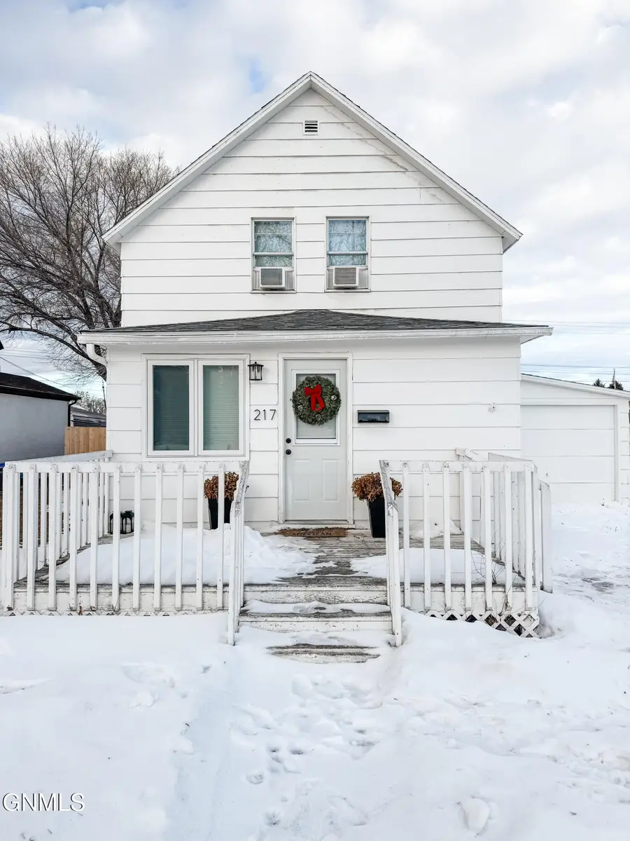 217 Jackson Street N, Plentywood, MT 59254 - Image #2