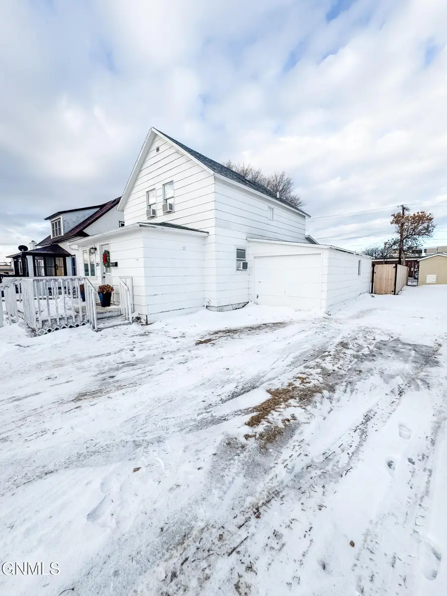 217 Jackson Street N, Plentywood, MT 59254 - Image #3