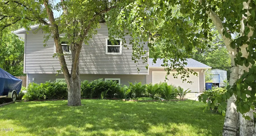 703 7th Street Nw, Jamestown, ND 58401 - Image #2