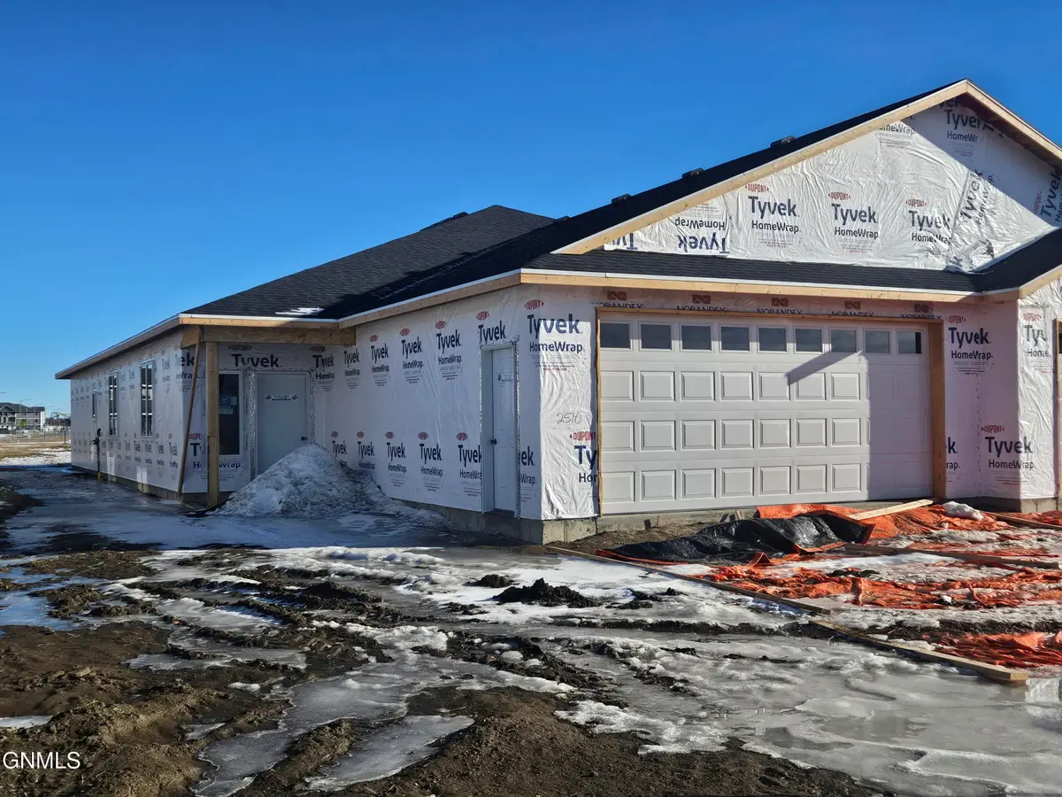 2510 34th Avenue Se, Mandan, ND 58554 - Image #1