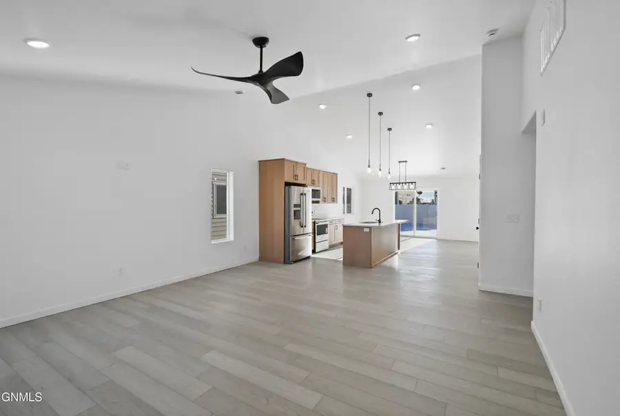 1322 23rd Street E, Williston, ND 58801 - Image #3