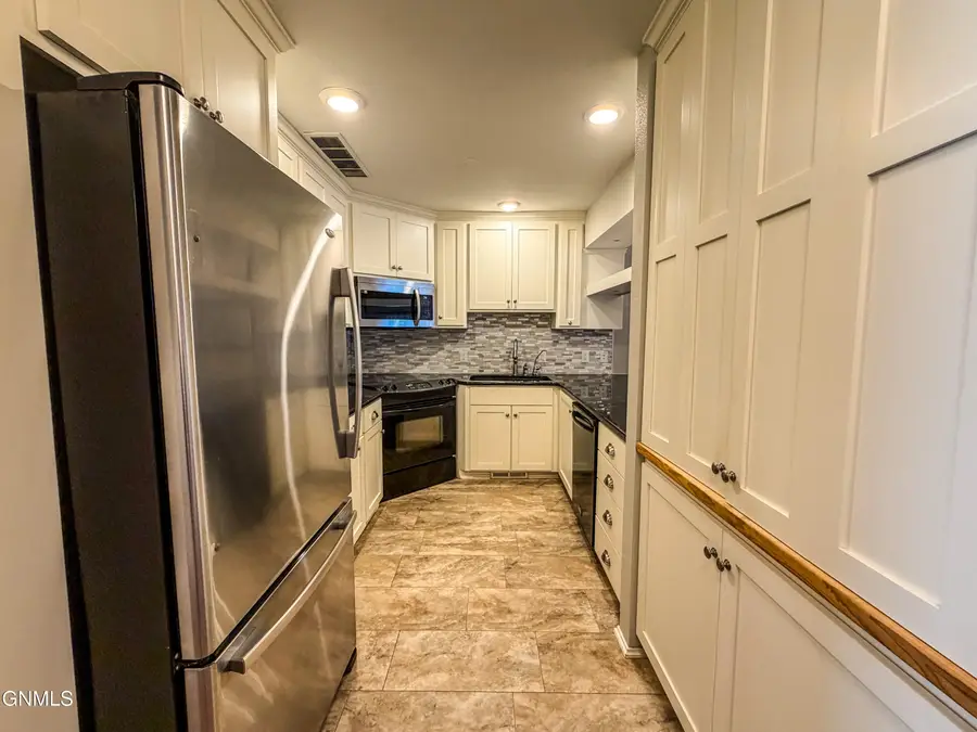 103 W Ave A, Bismarck, ND 58501 - Image #2