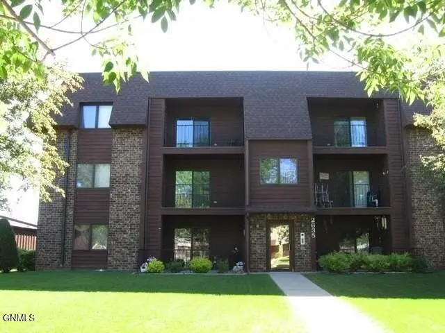 2635 Gateway Avenue #7, Bismarck, ND 58503 - Image #1