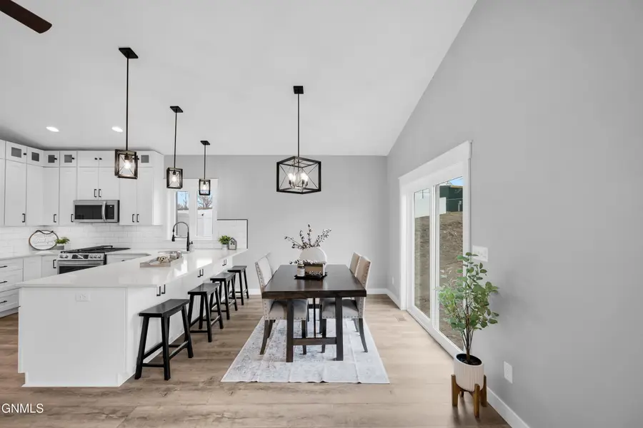 501 Lena Court Se, Mandan, ND 58554 - #3
