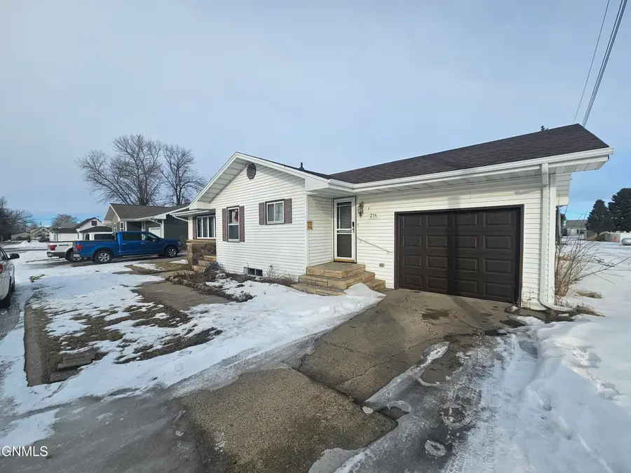 214 Avenue F E, Napoleon, ND 58561 - Image #2