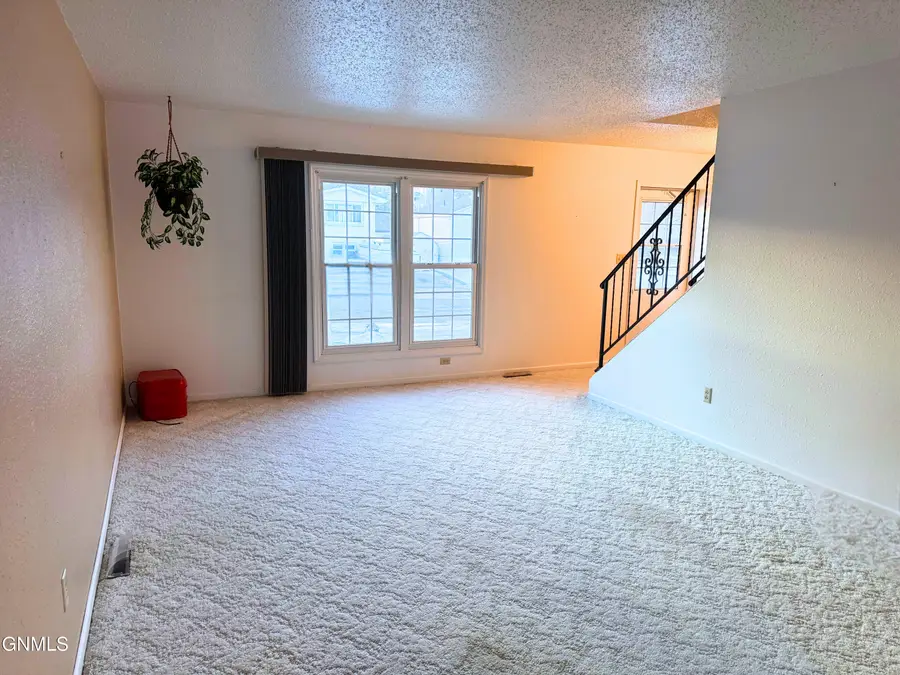 508 1st Avenue Ne, Mandan, ND 58554 - Image #3