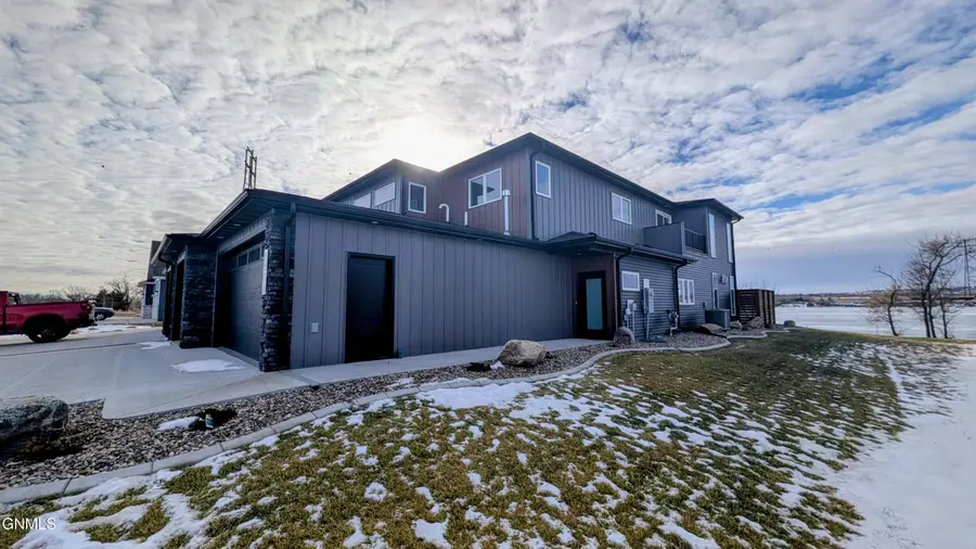 5834 Misty Waters Drive, Bismarck, ND 58503 - Image #3