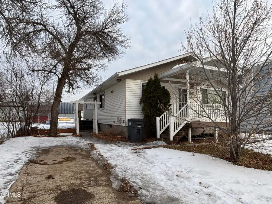 917 Main Street, Stanton, ND 58571 - Image #2