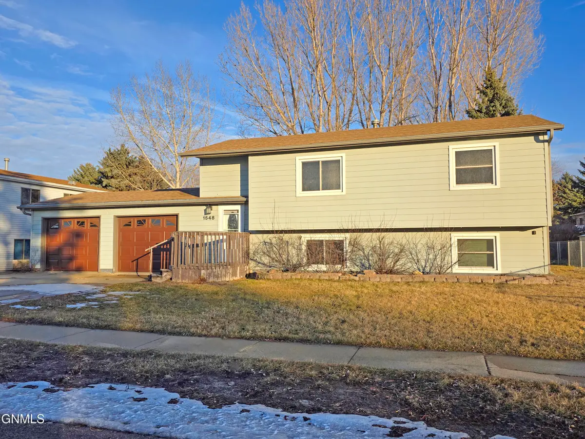 1548 1st Avenue E, Dickinson, ND 58601 - Image #1