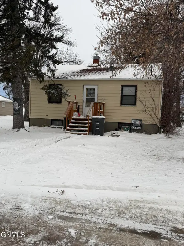 405 Main Street, Grenora, ND 58845