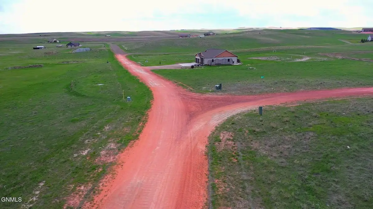 2462 Prairie Lane #Lot 7, Watford City, ND 58854 - Image #1
