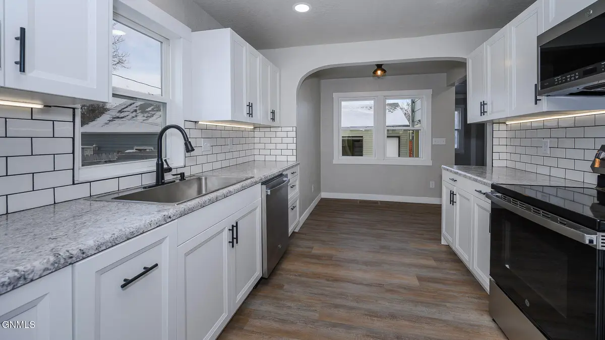 804 16th Street N, Bismarck, ND 58501 - Image #1