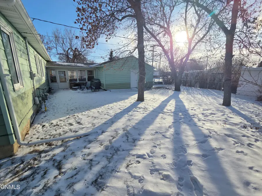601 14th Avenue W, Williston, ND 58801 - Image #3