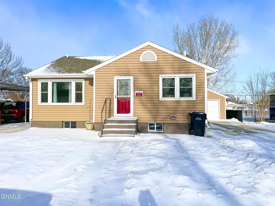 712 16th Street W, Williston, ND 58801 - Image #2