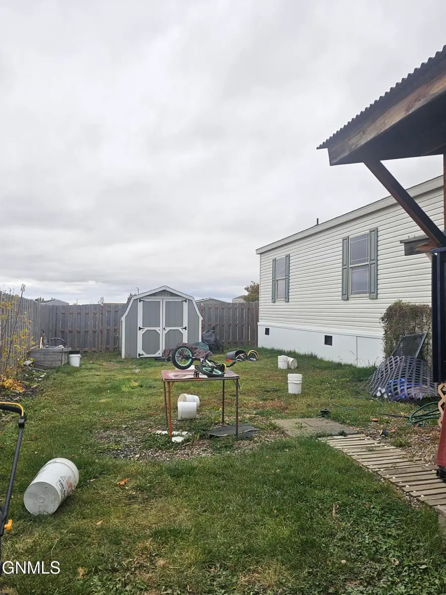 2207 38th Street W, Williston, ND 58801 - Image #3