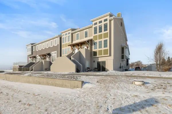 3208 Jericho Road, Bismarck, ND 58503