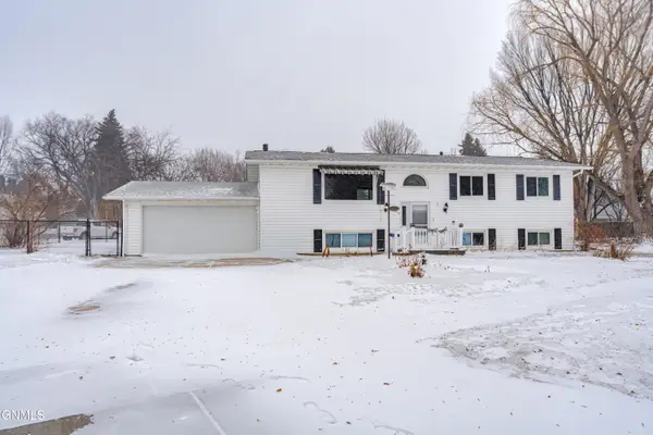 1715 Thompson Street, Bismarck, ND 58501