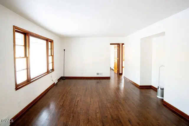 310 11th Avenue Ne, Jamestown, ND 58401 - #2