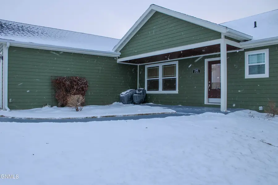 2705 2nd Street Ne, Watford City, ND 58854 - Image #2