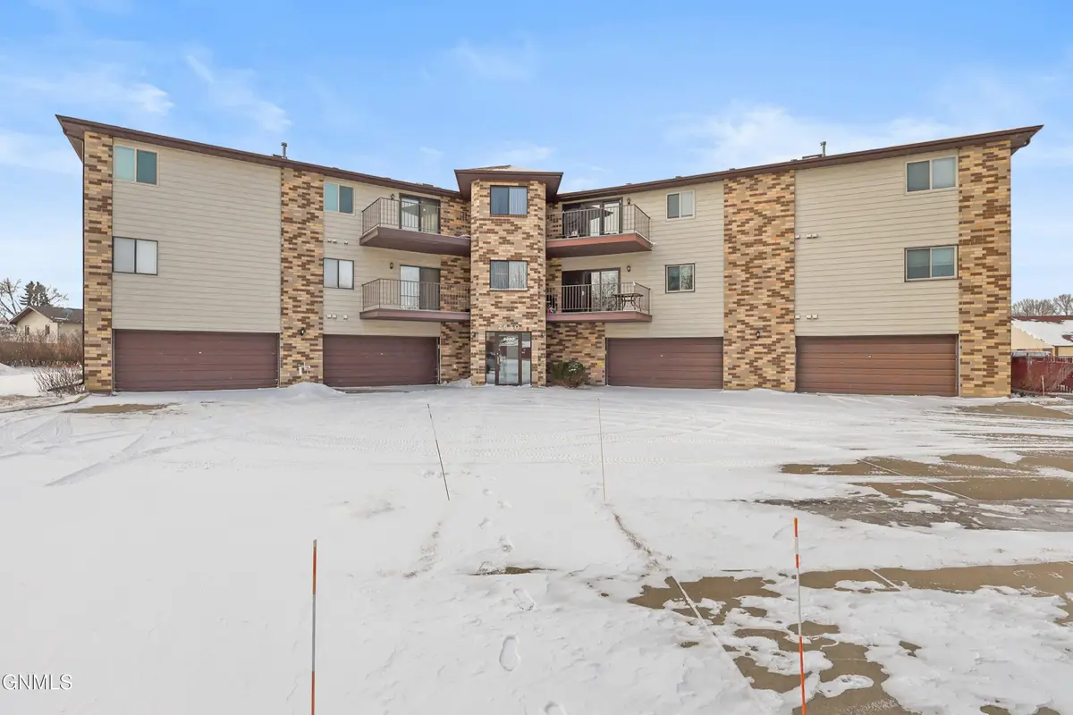 2630 Gateway Avenue #201, Bismarck, ND 58503 - Image #1