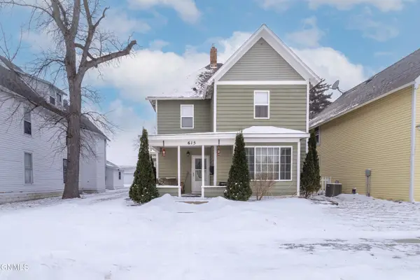 615 Central Avenue N, Valley City, ND 58072
