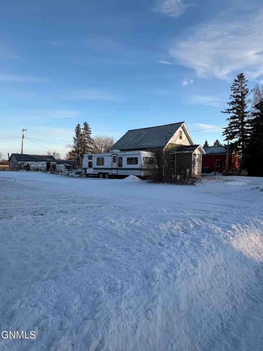 604 Robin Street, Columbus, ND 58727 - #2