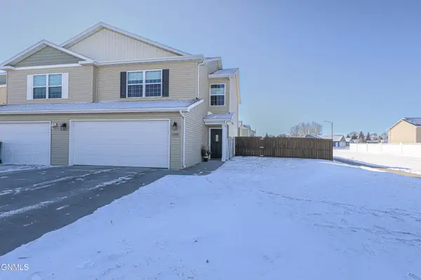 3200 Dortmund Drive, Bismarck, ND 58504