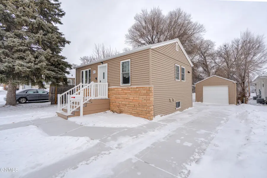 507 N 17th Street, Bismarck, ND 58501 - Image #2