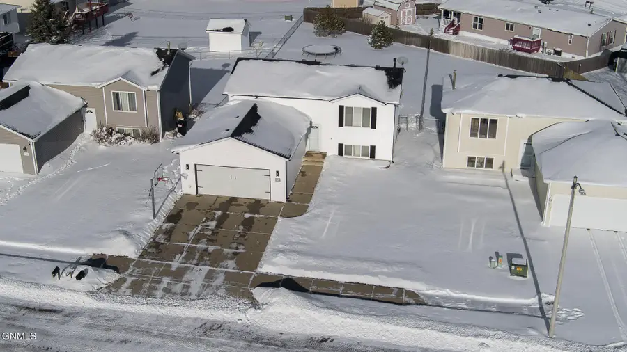 3704 Lewis Road Nw, Mandan, ND 58554 - Image #3