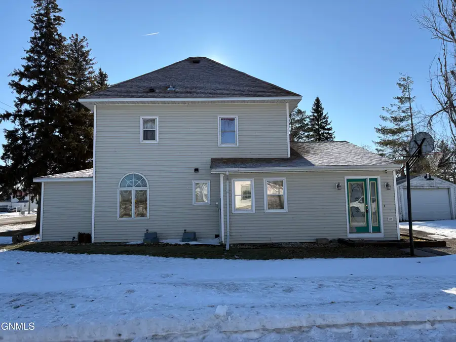 715 4th Street, Edgeley, ND 58433 - Image #2