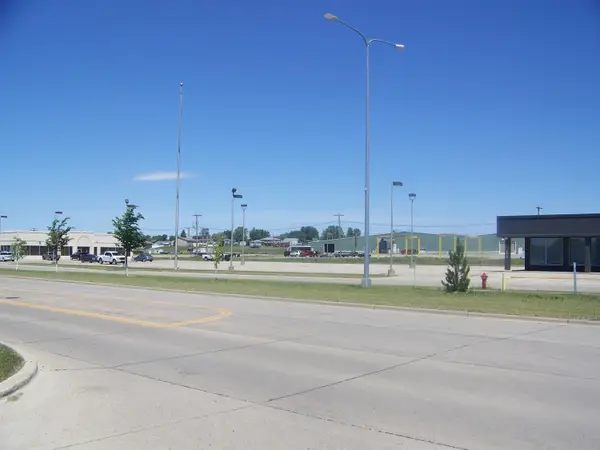 1509/1511 Business Loop E, Jamestown, ND 58401