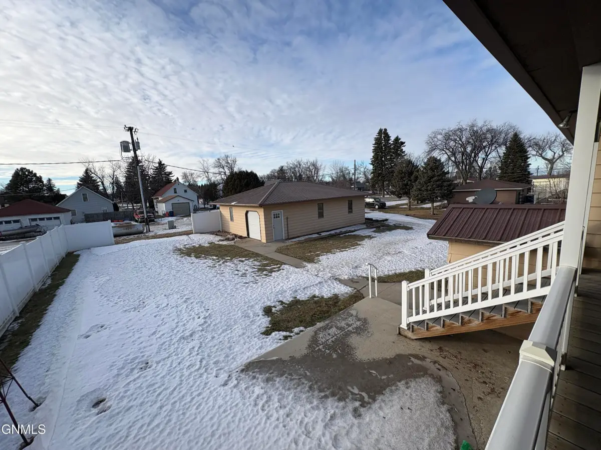 615 Main Street, Edgeley, ND 58433 - Image #1