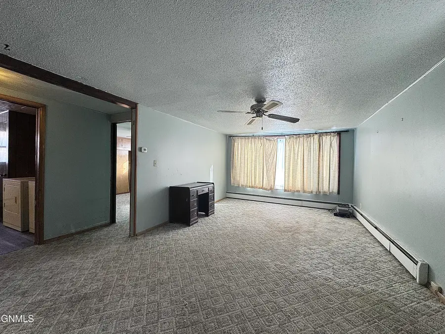 128 Park Avenue W, Bowdon, ND 58418 - Image #3