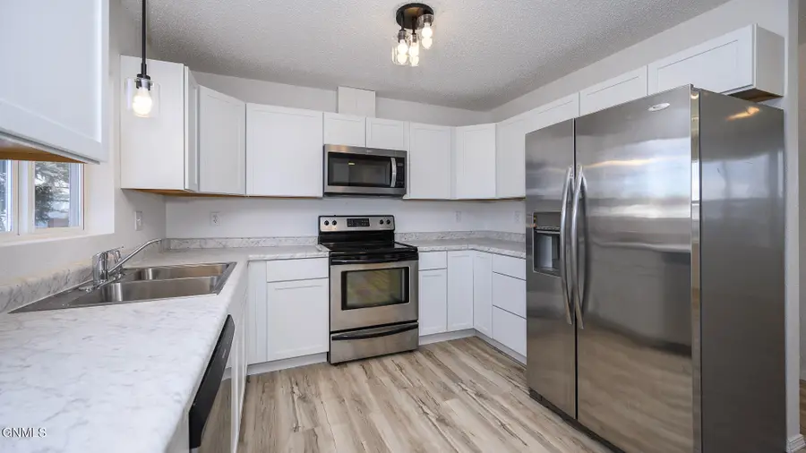 226 Klein Avenue S, Center, ND 58530 - Image #3