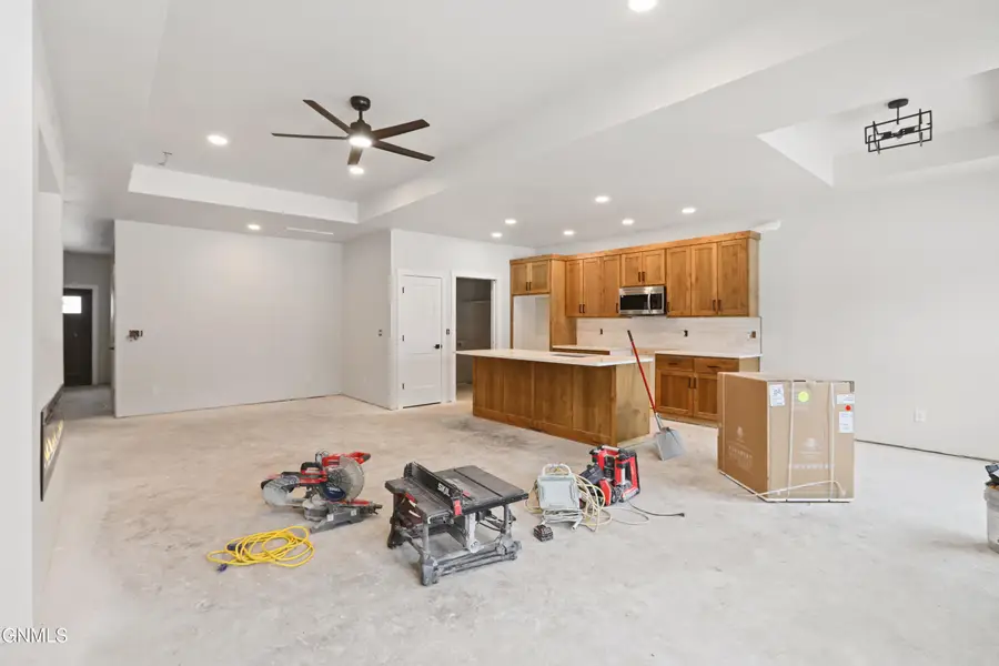 3422 34th Street W, Williston, ND 58801 - Image #3