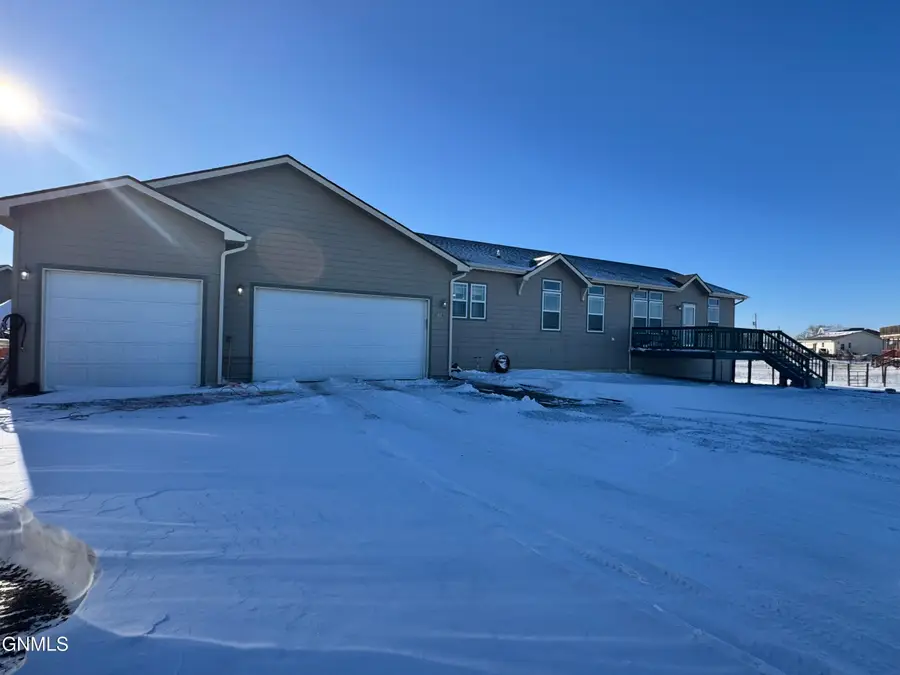 14088 Southview Drive, Williston, ND 58801 - Image #3