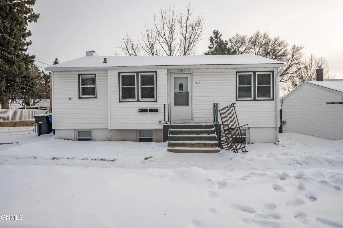 329 6th Street W, Dickinson, ND 58601 - Image #1