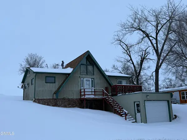 405 4th Street Nw, Watford City, ND 58854