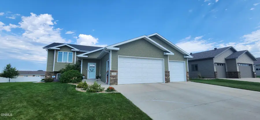 320 Keidel Trail Sw, Mandan, ND 58554 - Image #2