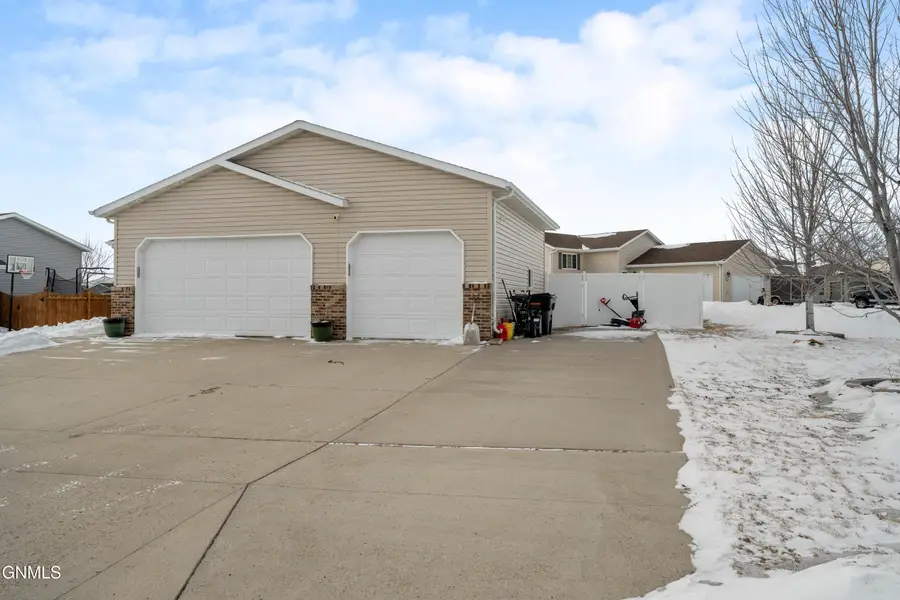 56 Haywood Drive, Bismarck, ND 58504 - Image #2