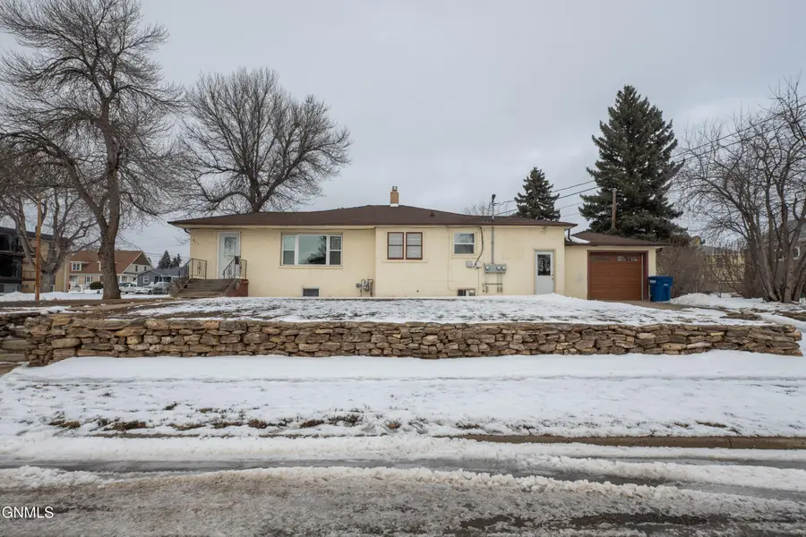 507 2nd Street E, Dickinson, ND 58601 - Image #2