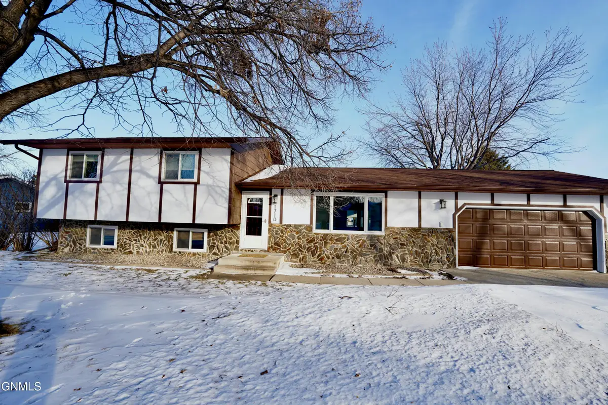 1710 5 1/2 Avenue Ne, Jamestown, ND 58401 - Image #1