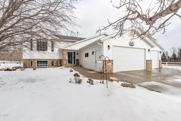 4420 Lookout Trail Se, Bismarck, ND 58504