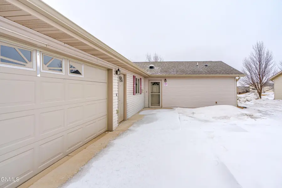 3030 Colorado Drive #D, Bismarck, ND 58503 - Image #2